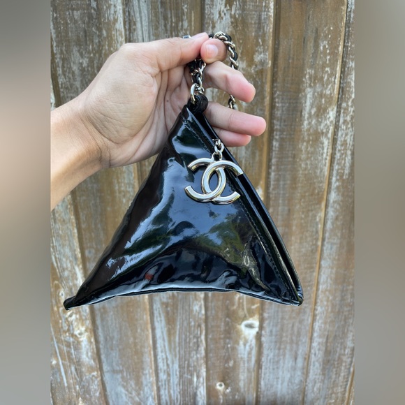 Chanel pyramid purse - Picture 5 of 16